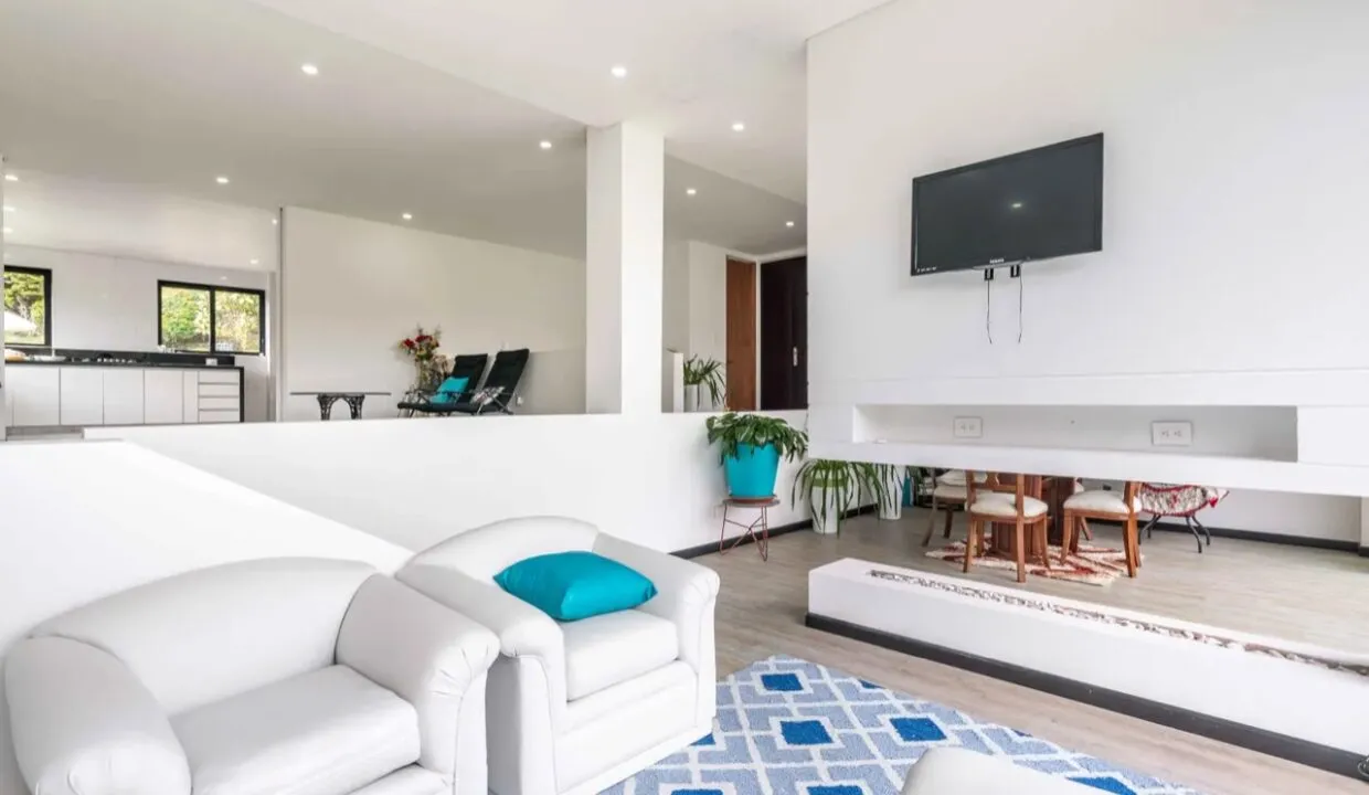 Calera-Makro-Inmobiliaria-8-1240×720