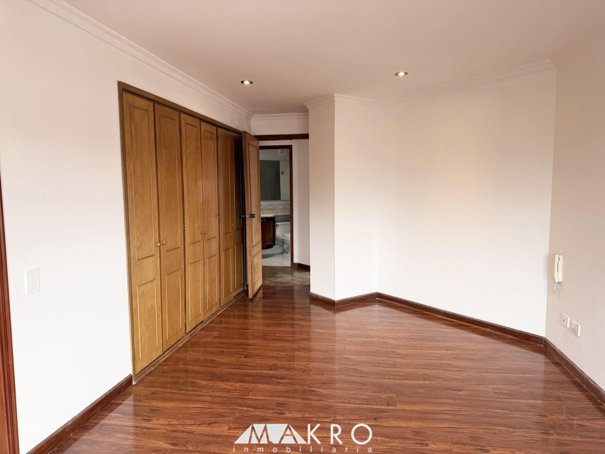 Apartamento en Venta, Gratamira