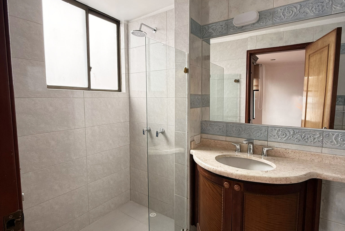 Apartamento en Venta, Gratamira