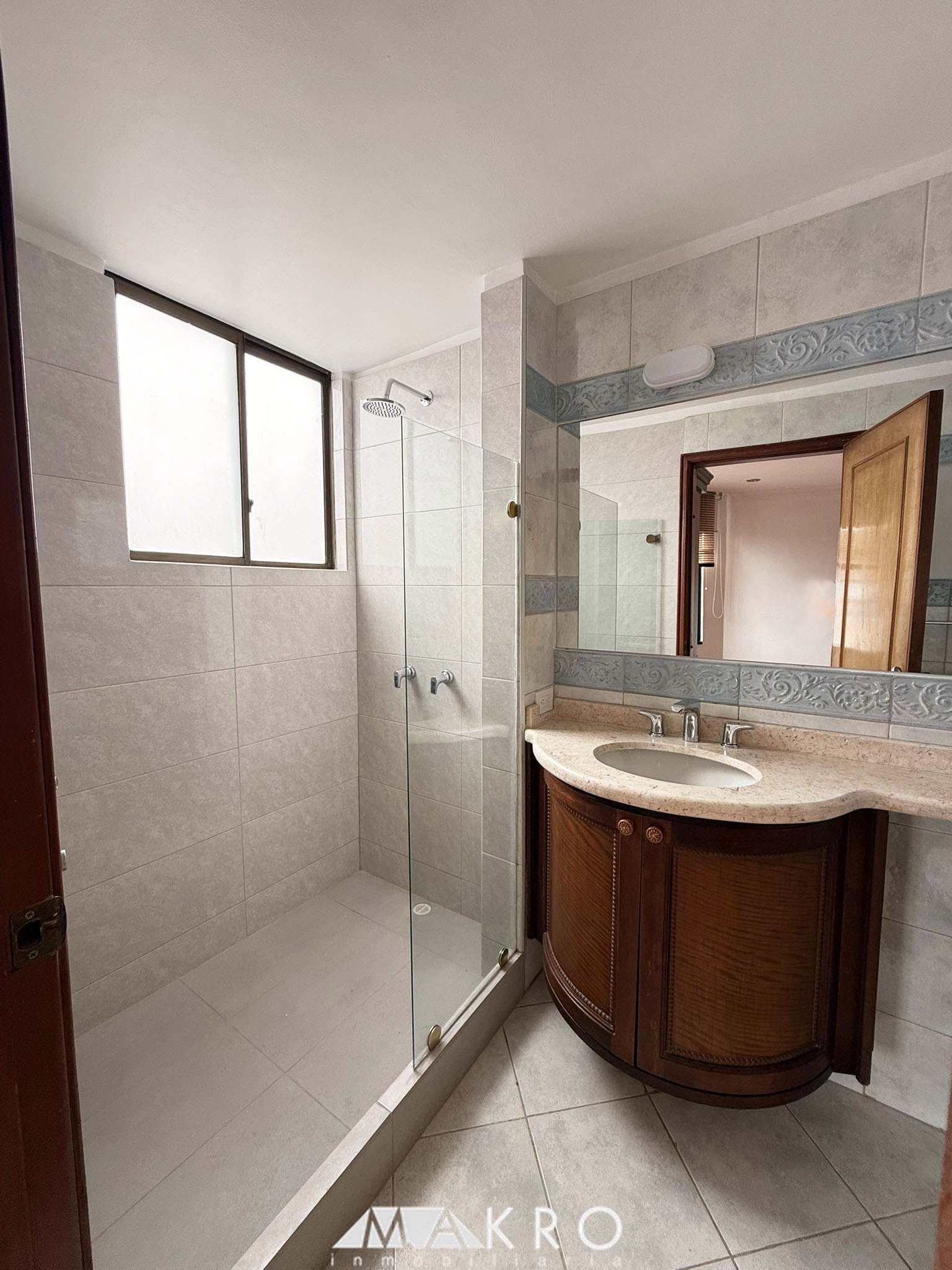 Apartamento en Venta, Gratamira
