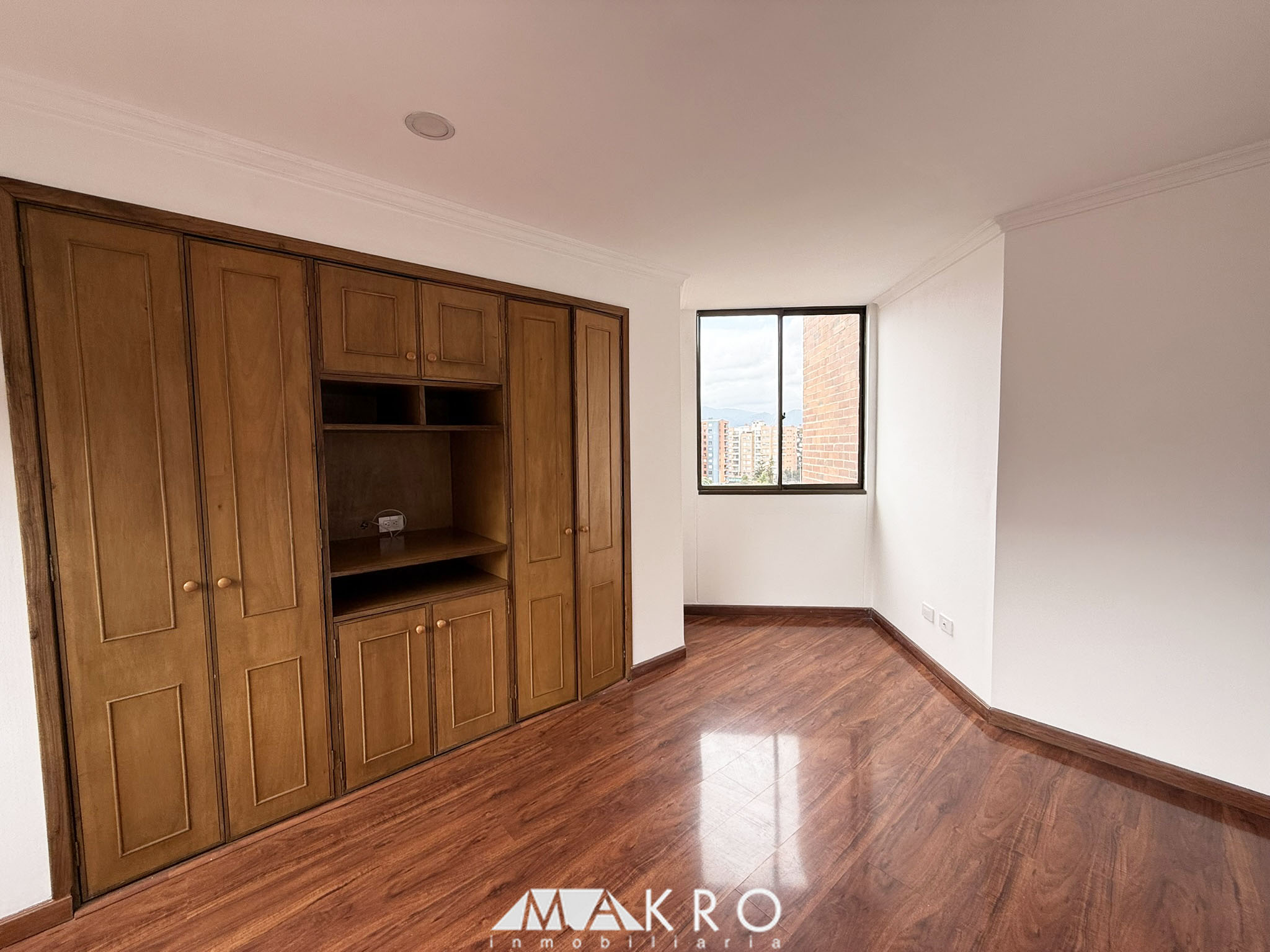 Apartamento en Venta, Gratamira