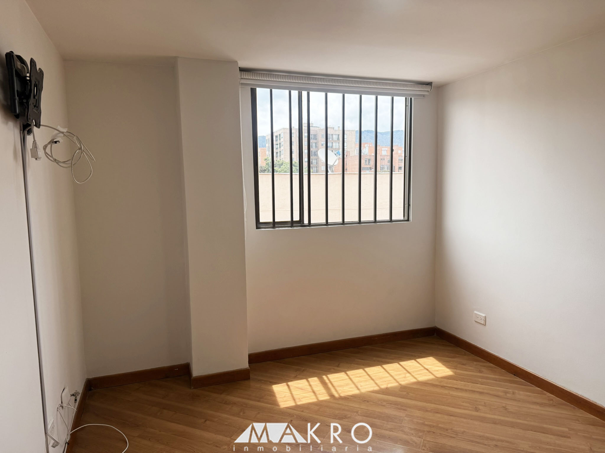 La Hispañola Makro Inmobiliaria (13) Apartamento en Arriendo, Cedritos