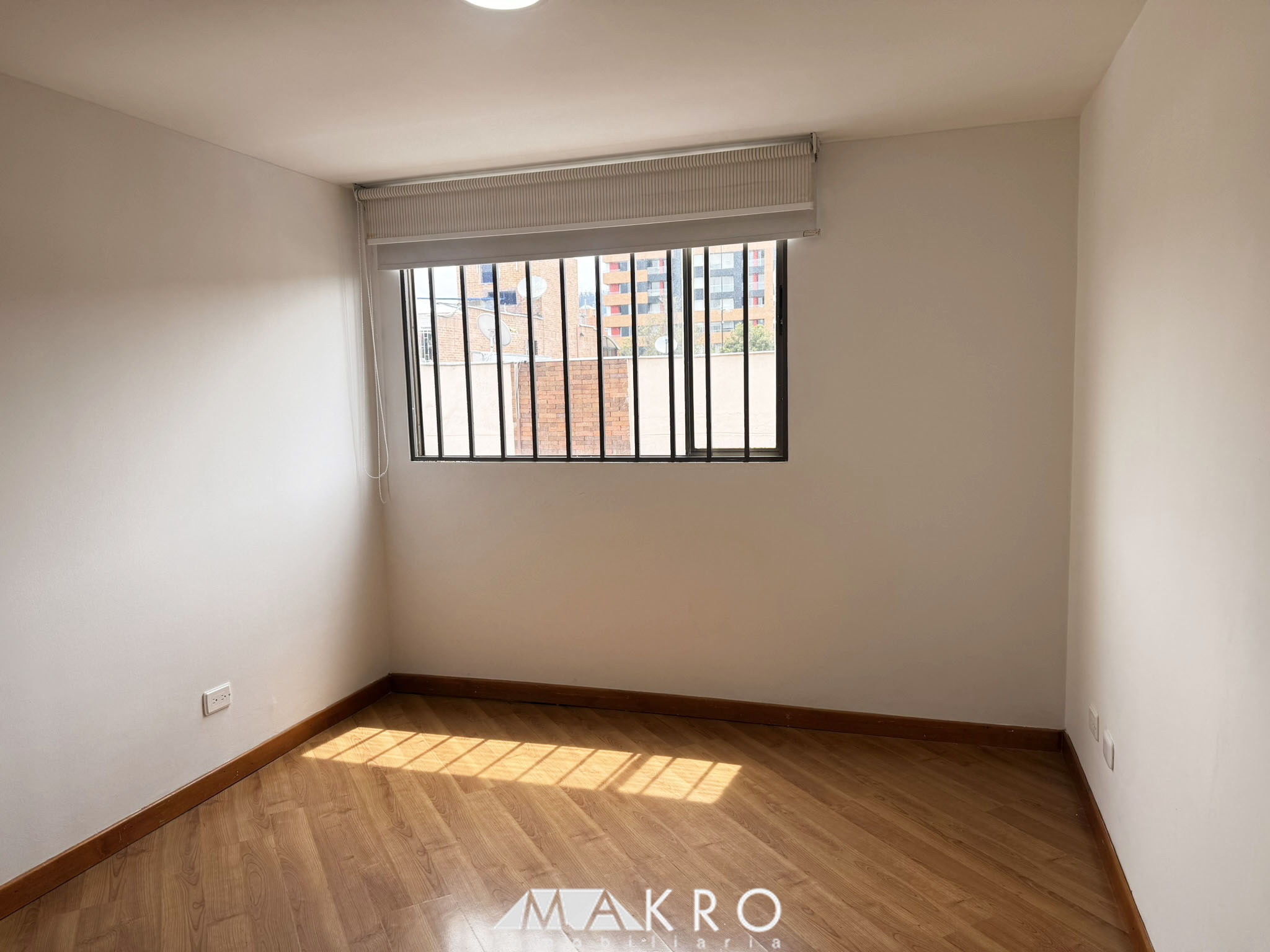 La Hispañola Makro Inmobiliaria (18) Apartamento en Arriendo, Cedritos