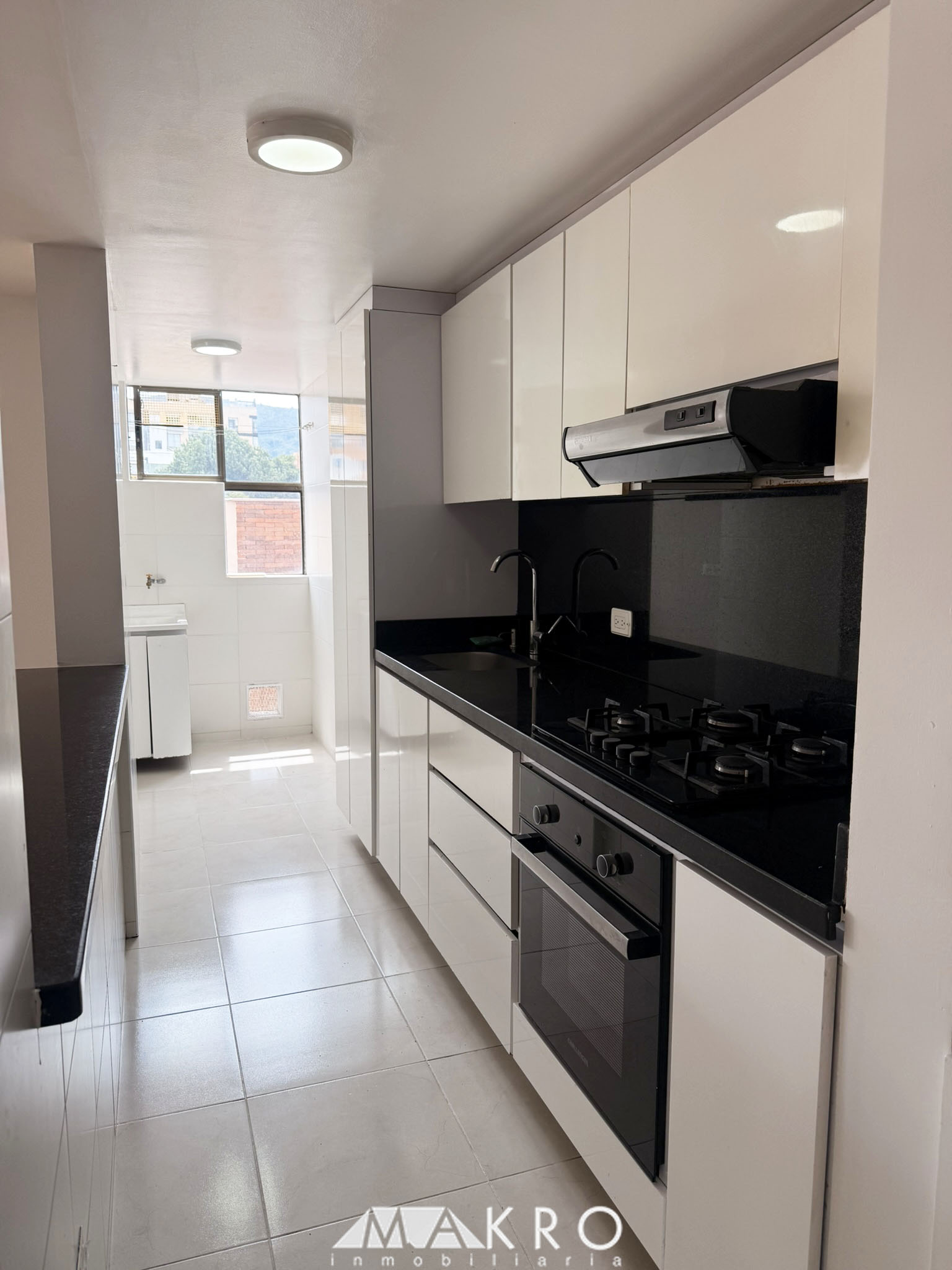 La Hispañola Makro Inmobiliaria (3) Apartamento en Arriendo, Cedritos