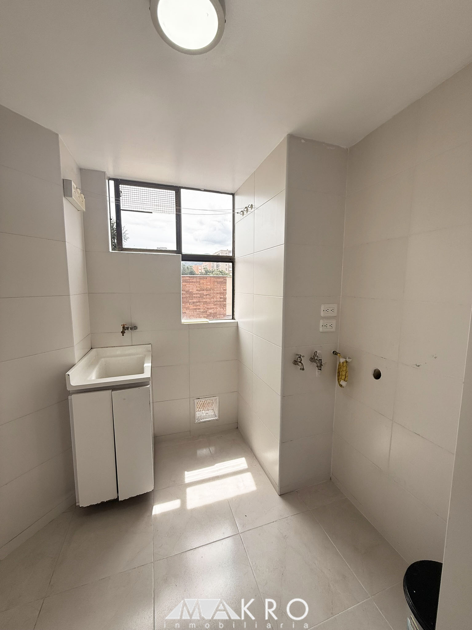 La Hispañola Makro Inmobiliaria (4) Apartamento en Arriendo, Cedritos