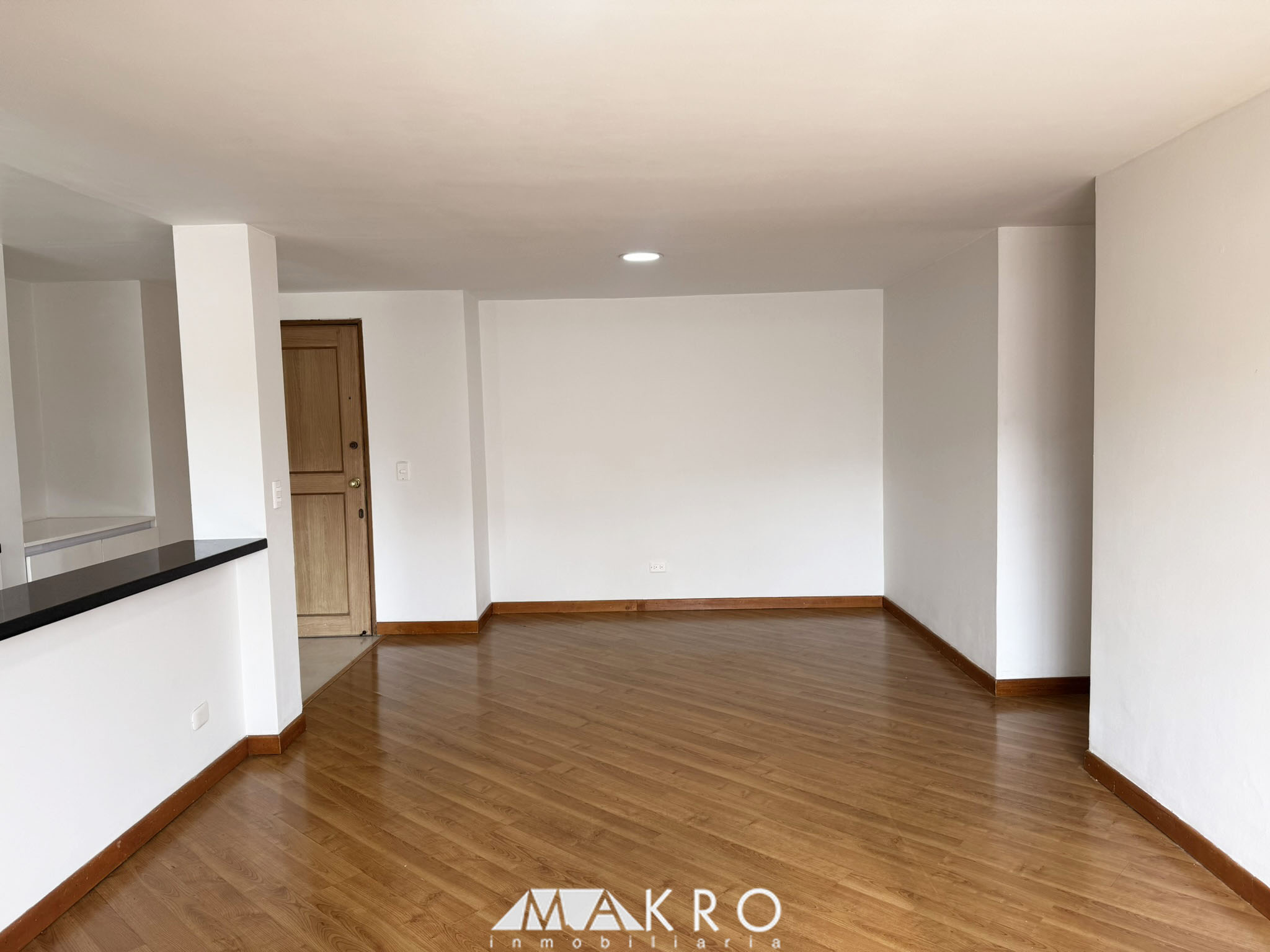 La Hispañola Makro Inmobiliaria (7) Apartamento en Arriendo, Cedritos