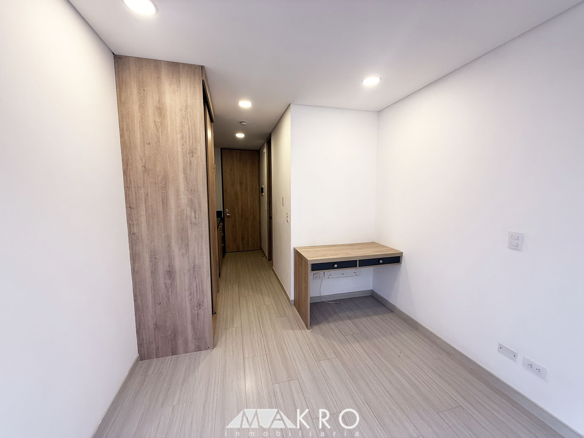 Urban960 Makro Inmobiliaria (3) Apartaestudio en Arriendo, Chapinero